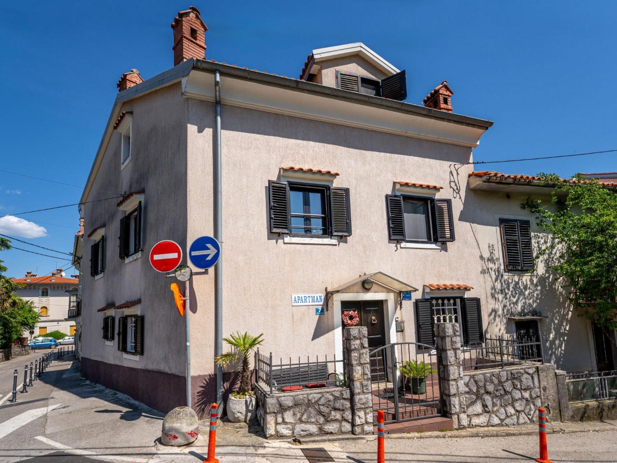 Apartment Lovrano-2 By Interhome Εξωτερικό φωτογραφία